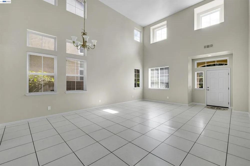 10324 Almanor Cir Stockton, CA 95219