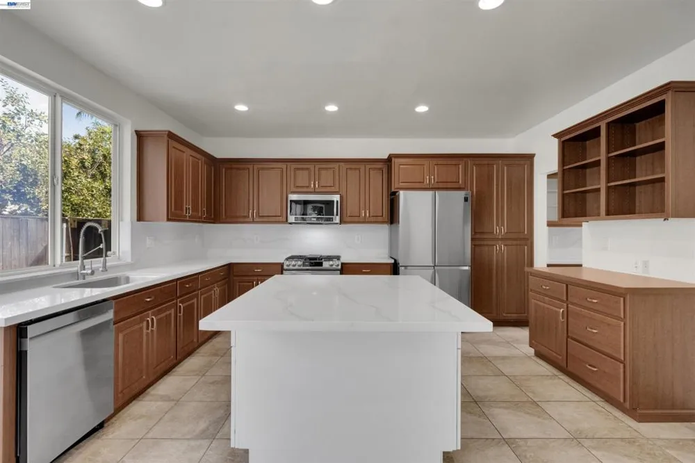 10324 Almanor Cir Stockton, CA 95219