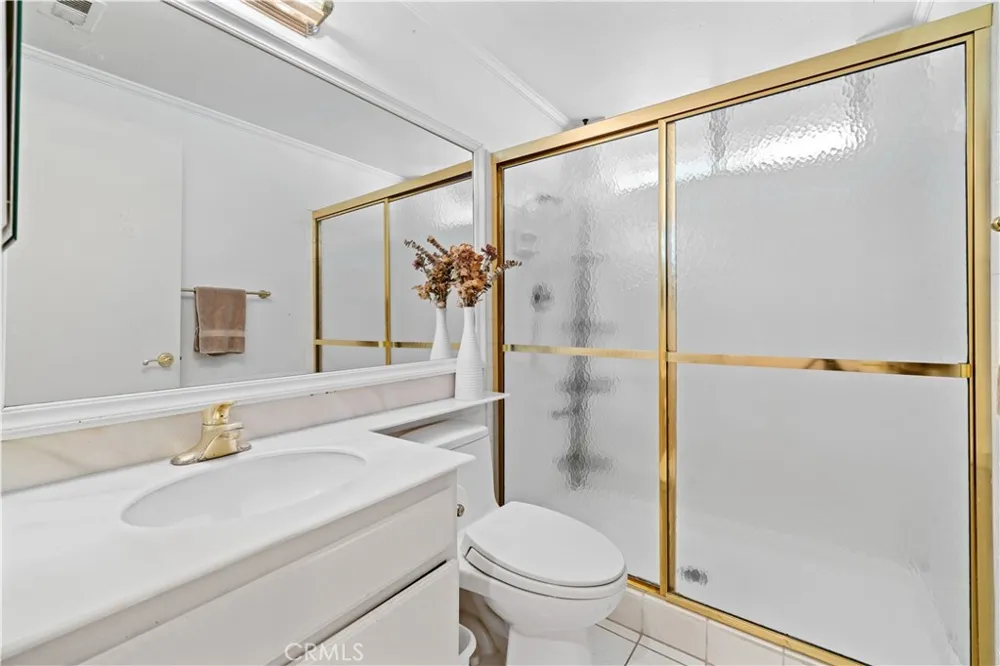 2 Morena #4 Irvine, CA 92612