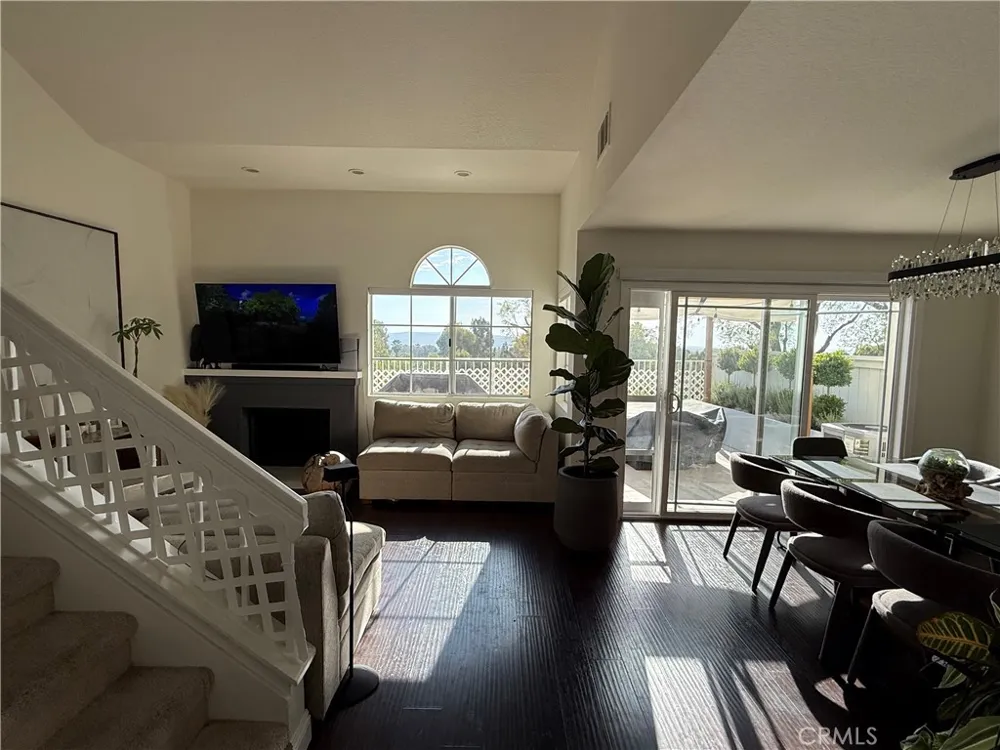 21061 Jenner Lake Forest, CA 92630