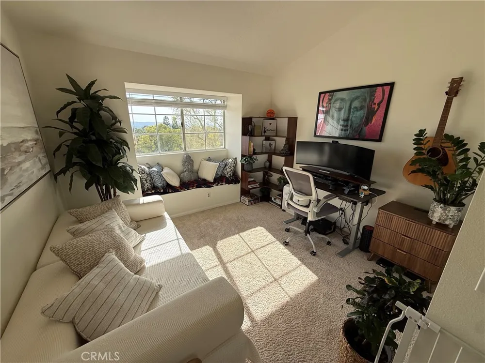 21061 Jenner Lake Forest, CA 92630