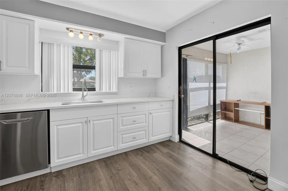 10086 Eaglewood Rd #B Boynton Beach, FL 33436