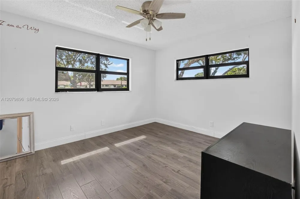10086 Eaglewood Rd #B Boynton Beach, FL 33436