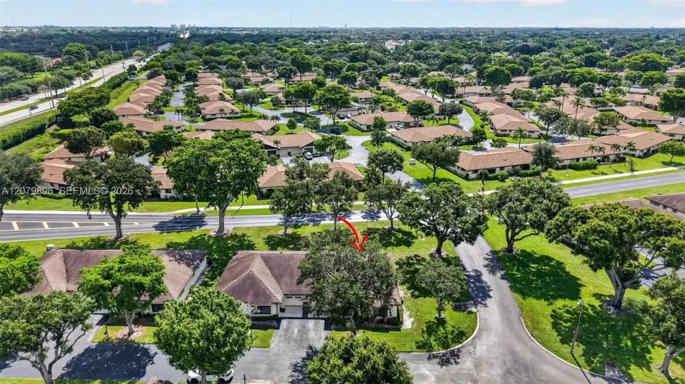10086 Eaglewood Rd #B Boynton Beach, FL 33436