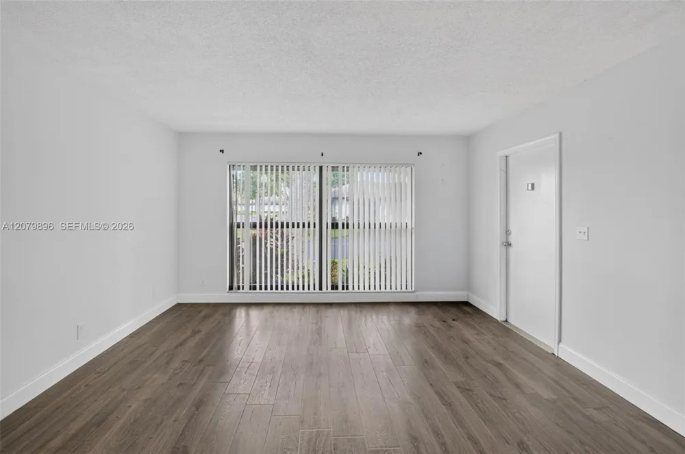 10086 Eaglewood Rd #B Boynton Beach, FL 33436
