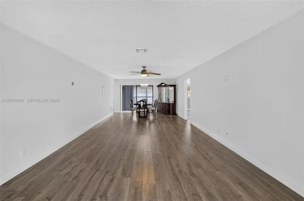 10086 Eaglewood Rd #B Boynton Beach, FL 33436