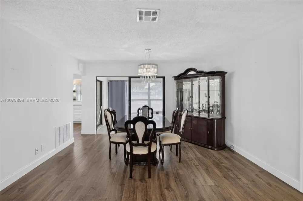 10086 Eaglewood Rd #B Boynton Beach, FL 33436