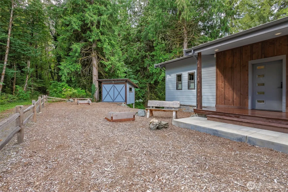 697 Axelson Road Bellingham, WA 98229