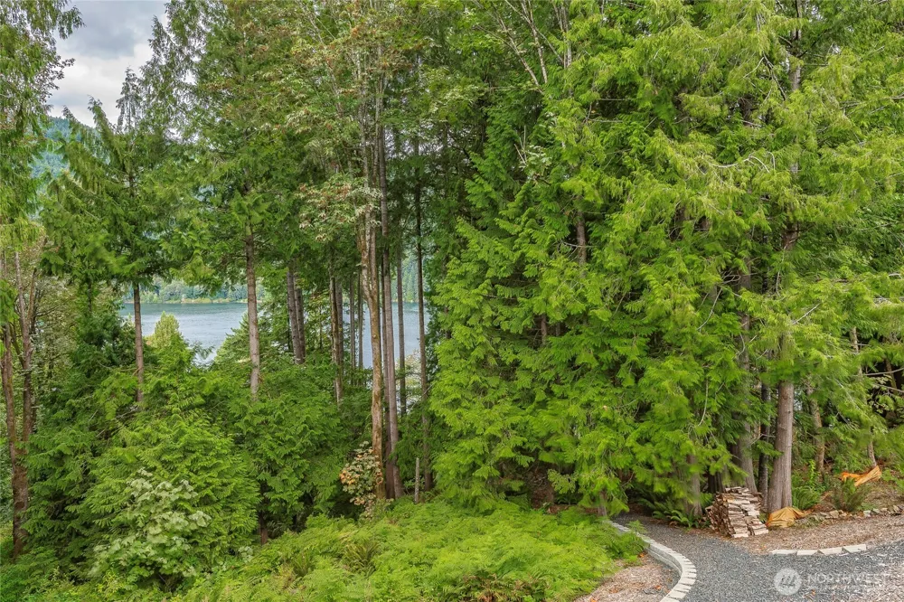 697 Axelson Road Bellingham, WA 98229