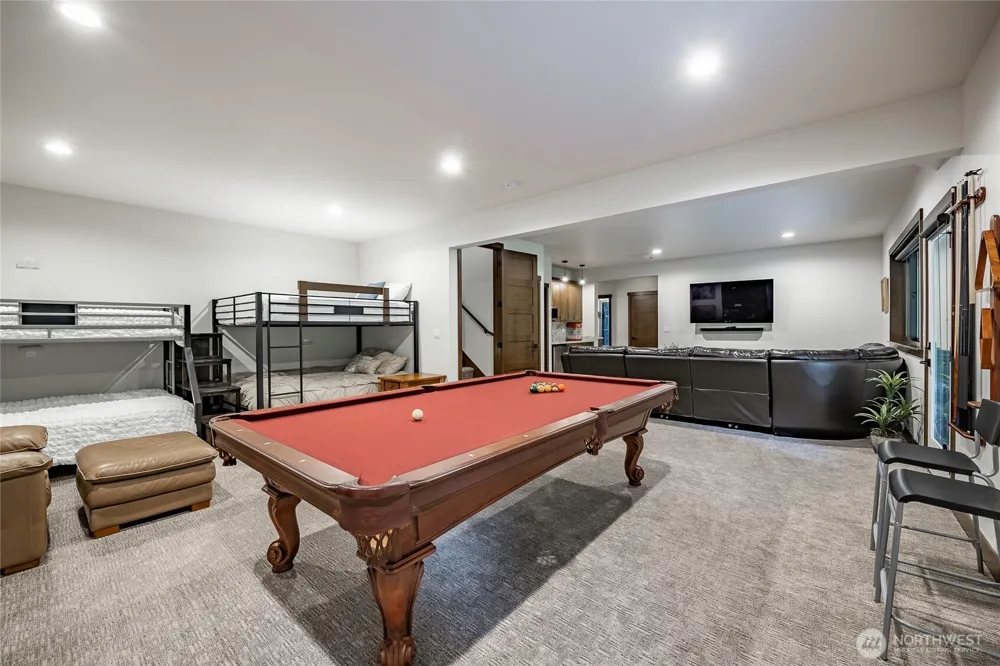 697 Axelson Road Bellingham, WA 98229