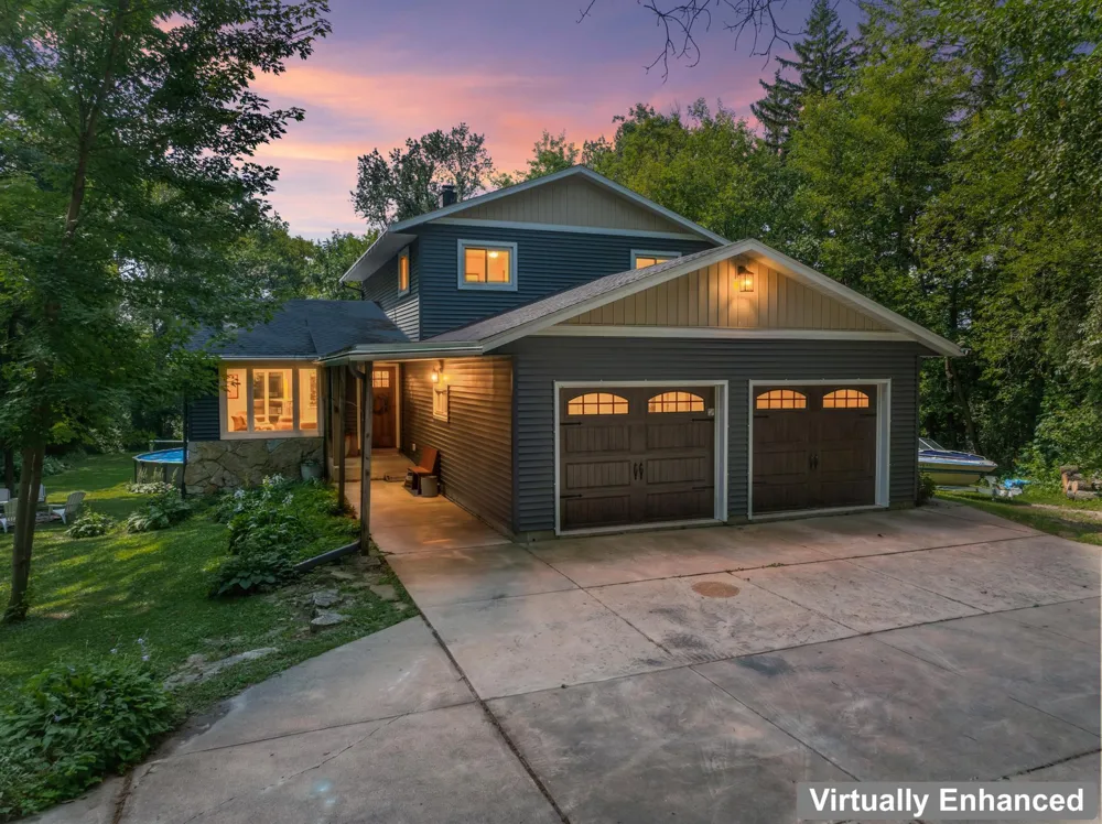 6813 Woodbine Court SE Rochester, MN 55904