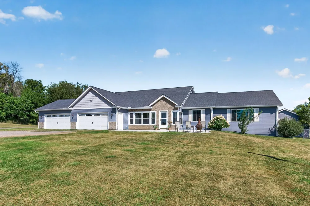 10620 Cain Road Corcoran, MN 55374