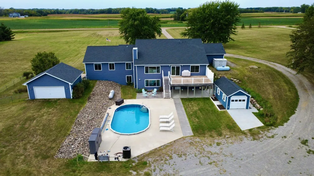10620 Cain Road Corcoran, MN 55374
