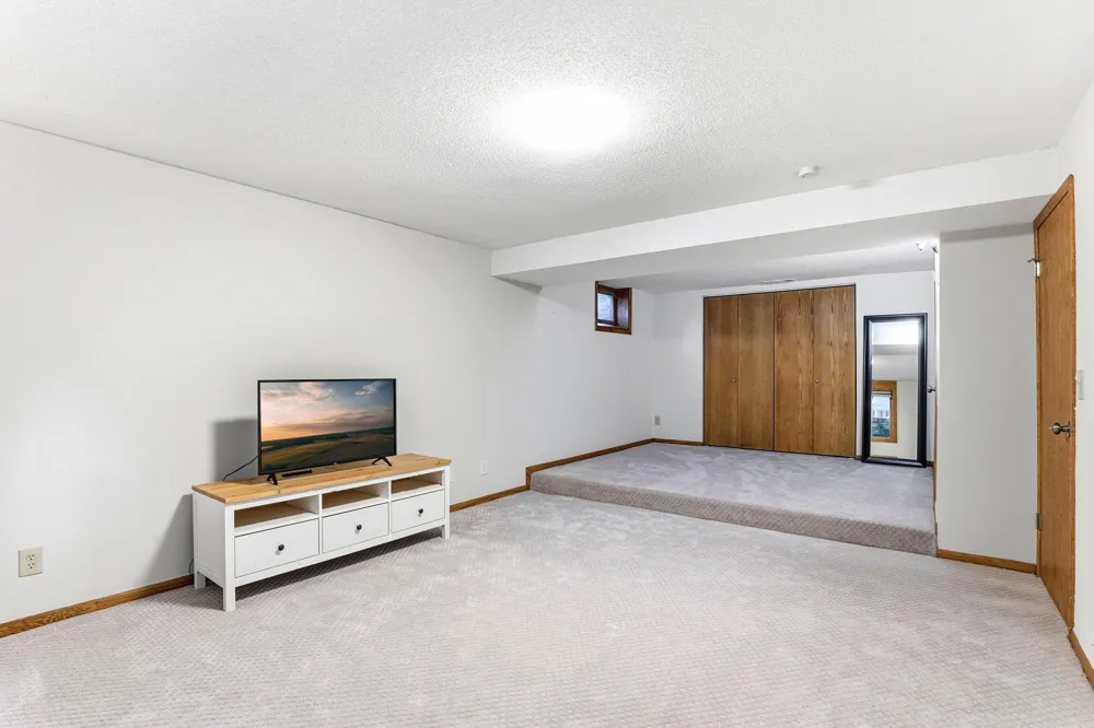 1974 Summer Street Falcon Heights, MN 55113