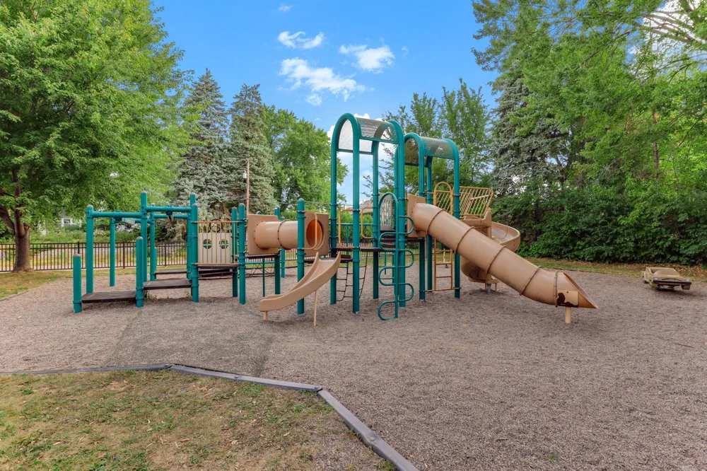 1974 Summer Street Falcon Heights, MN 55113