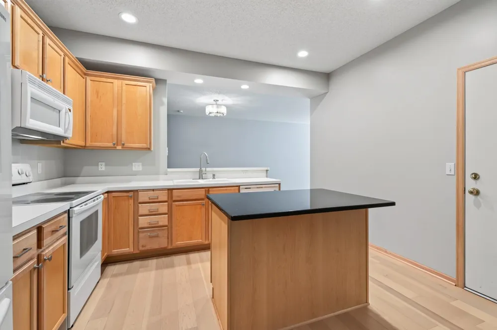 12155 Vermillion Street NE #F Blaine, MN 55449
