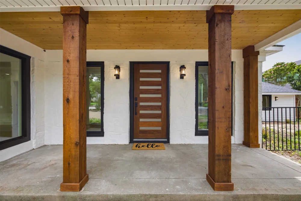 1521 El Campo Dallas, TX 75218