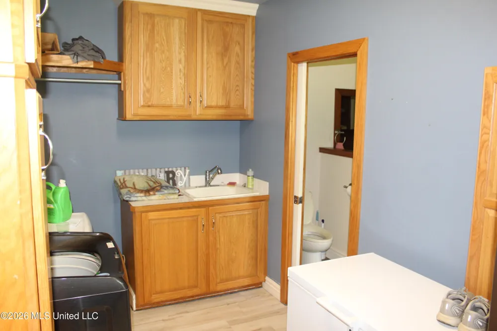 6631 Hamburg Road Roxie, MS 39661