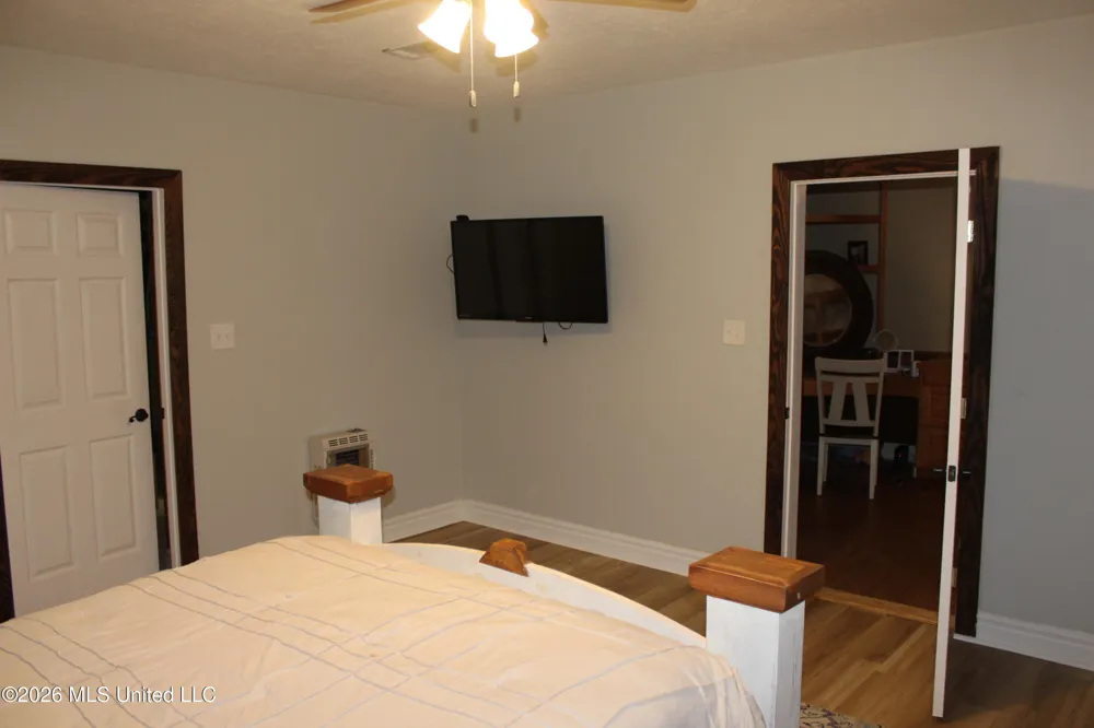 6631 Hamburg Road Roxie, MS 39661