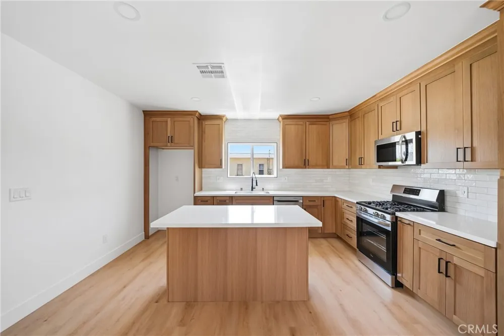 12940 4th Chino, CA 91710