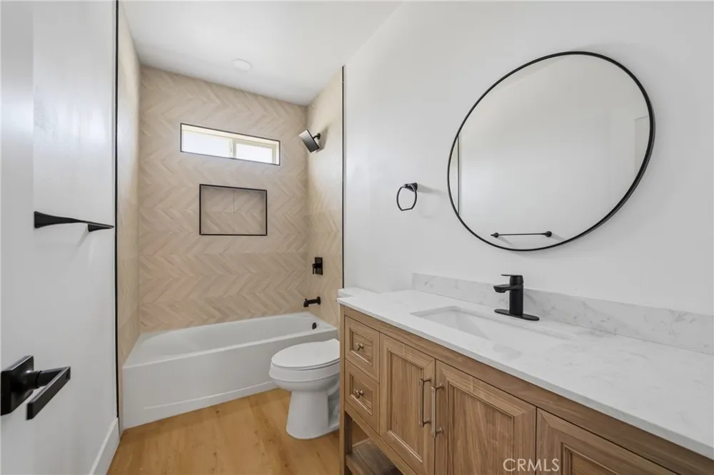 12940 4th Chino, CA 91710