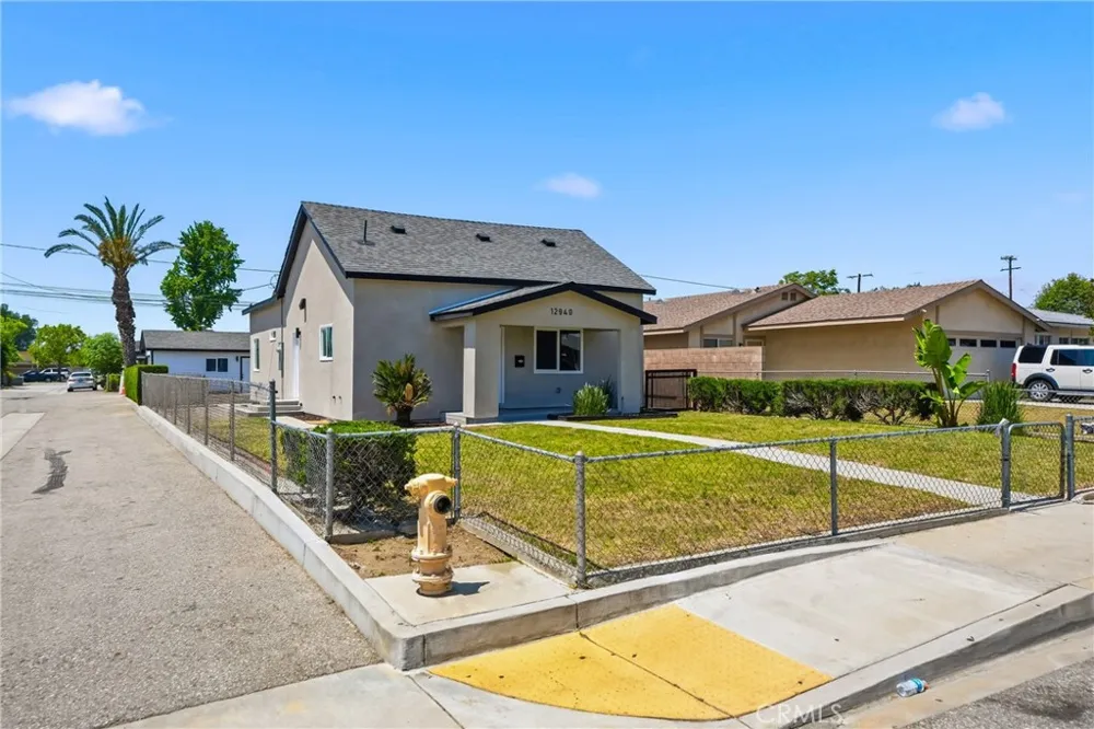 12940 4th Chino, CA 91710