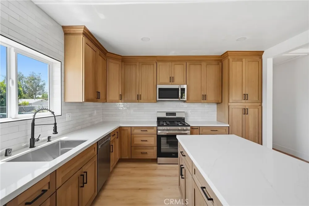 12940 4th Chino, CA 91710