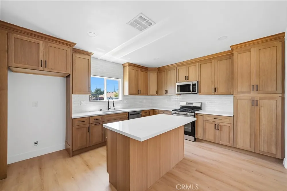 12940 4th Chino, CA 91710