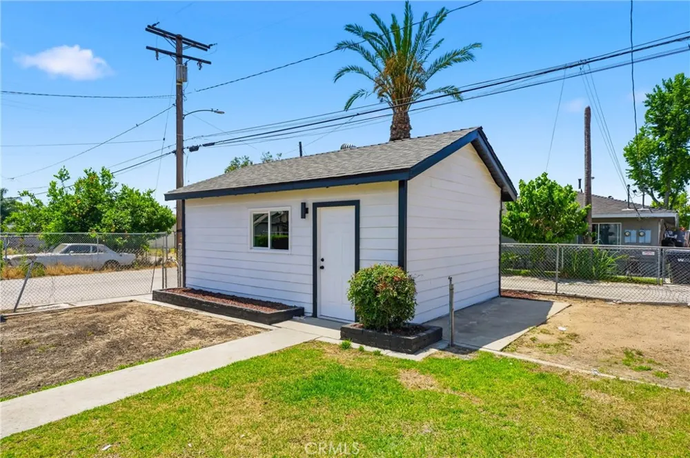 12940 4th Chino, CA 91710