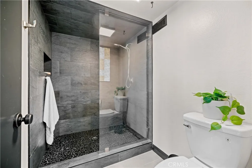 18 Rana #58 Irvine, CA 92612