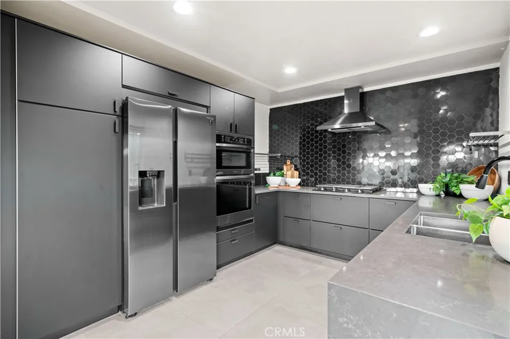 18 Rana #58 Irvine, CA 92612