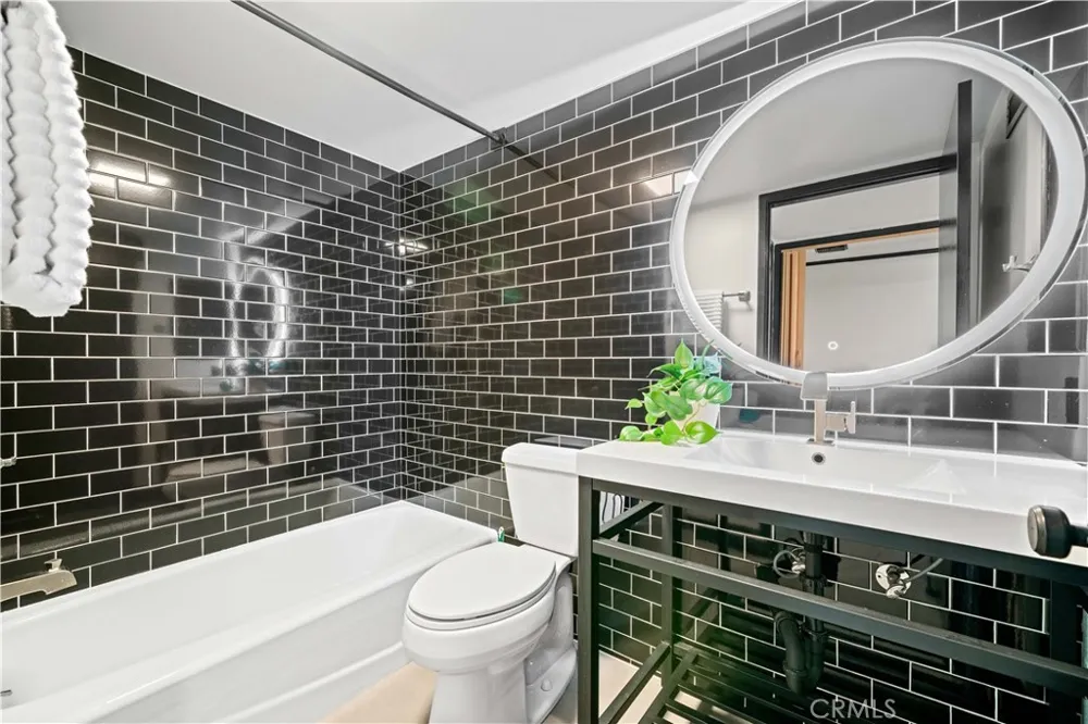18 Rana #58 Irvine, CA 92612