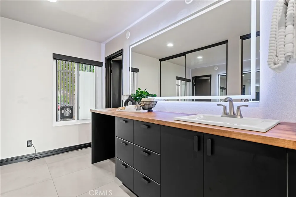 18 Rana #58 Irvine, CA 92612