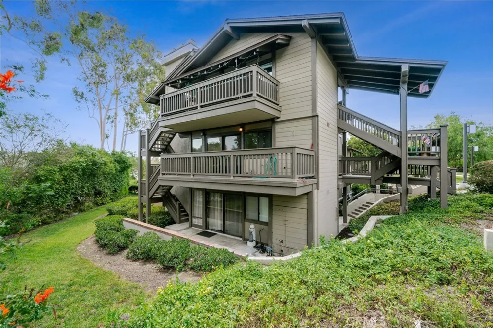 18 Rana #58 Irvine, CA 92612