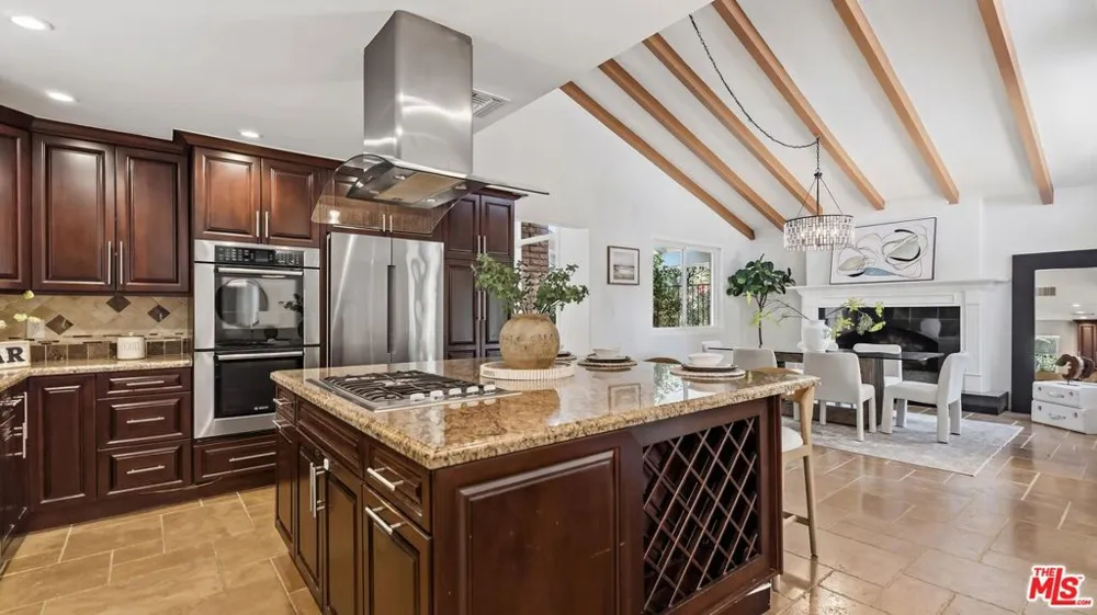3160 Sepulveda Boulevard Los Angeles, CA 91403