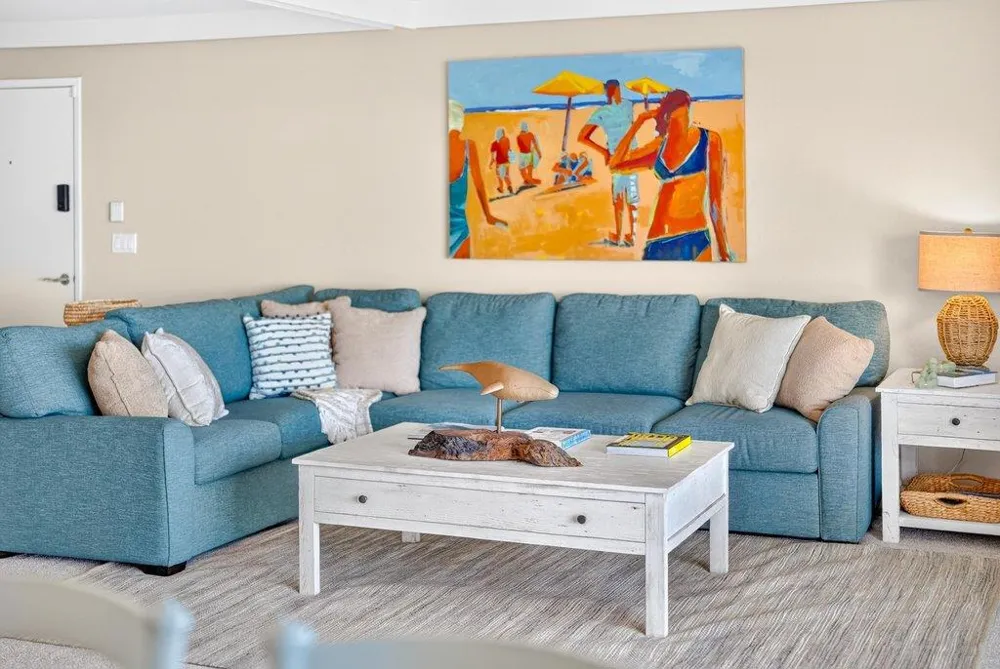22130 E Cliff Drive #2D Santa Cruz, CA 95062
