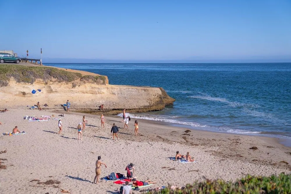 22130 E Cliff Drive #2D Santa Cruz, CA 95062