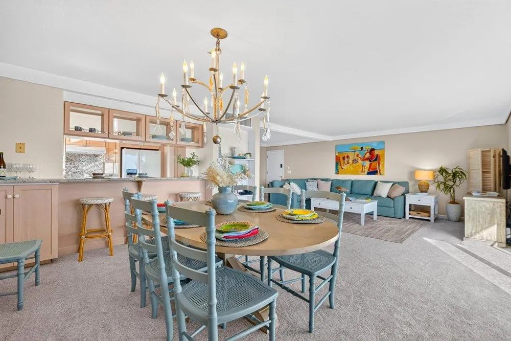 22130 E Cliff Drive #2D Santa Cruz, CA 95062