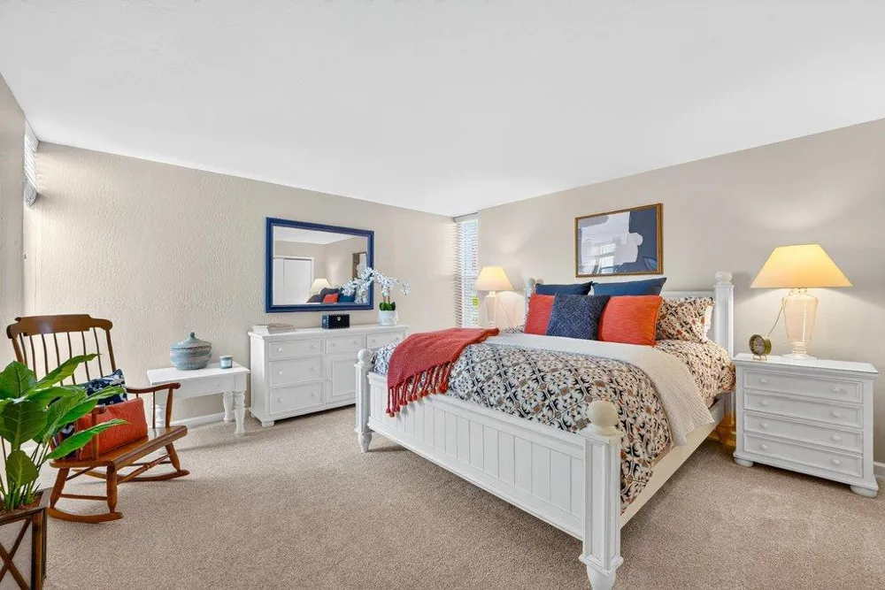 22130 E Cliff Drive #2D Santa Cruz, CA 95062