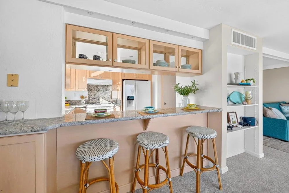 22130 E Cliff Drive #2D Santa Cruz, CA 95062