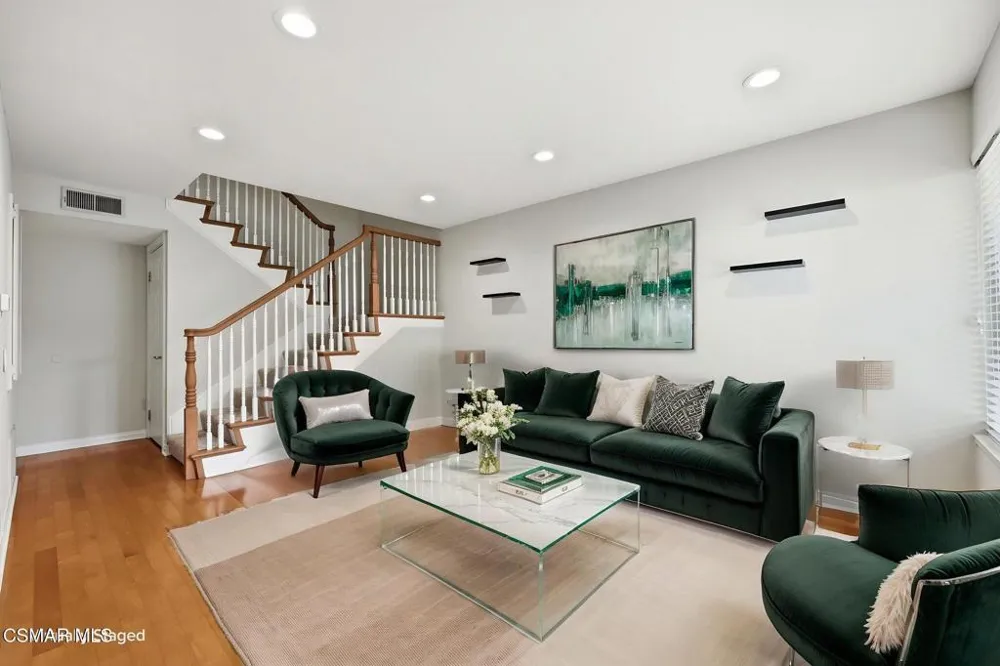 1805 E Avenida De Las Flores Thousand Oaks, CA 91362