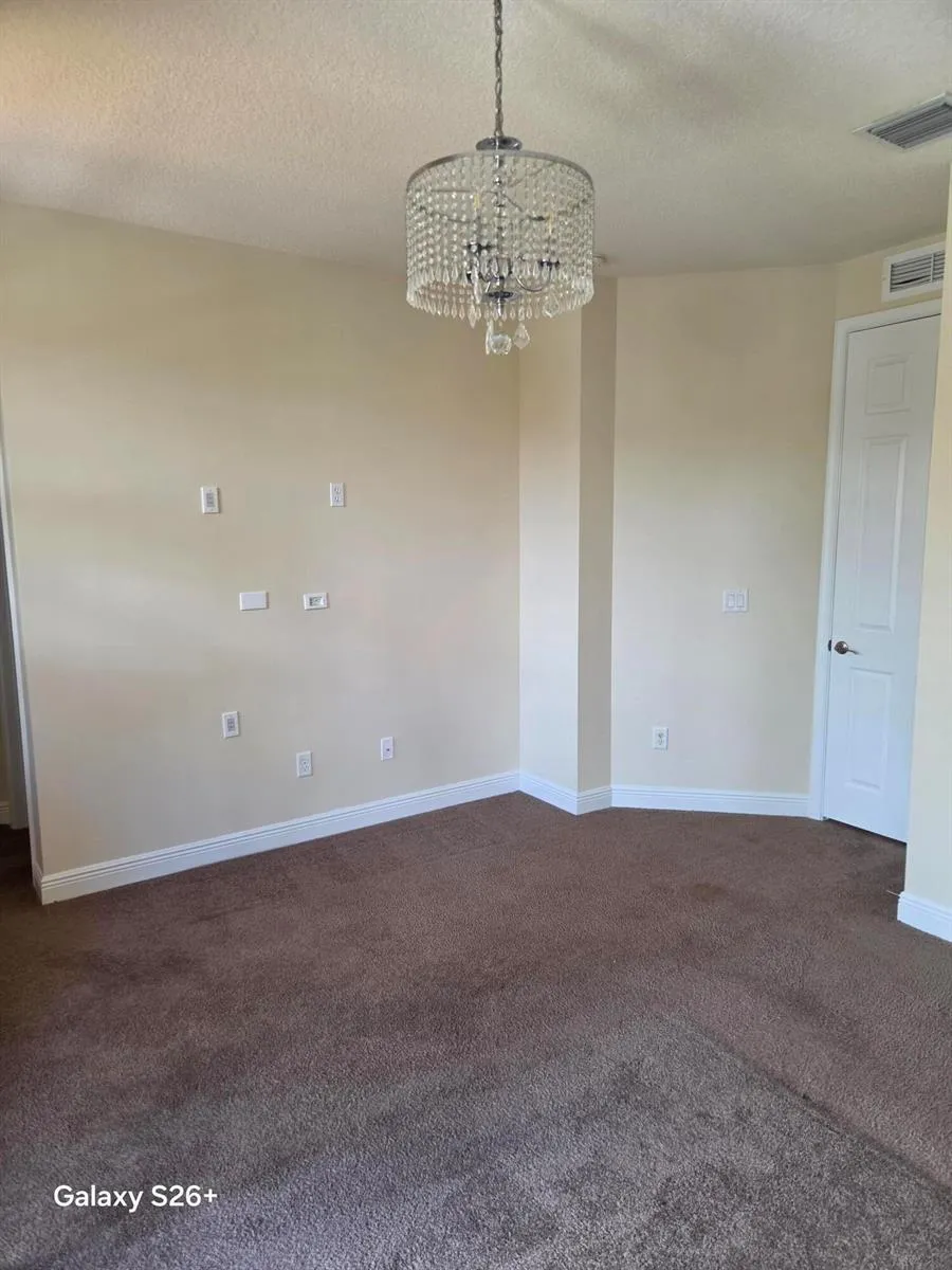 6994 Long Pine Circle Coconut Creek, FL 33073