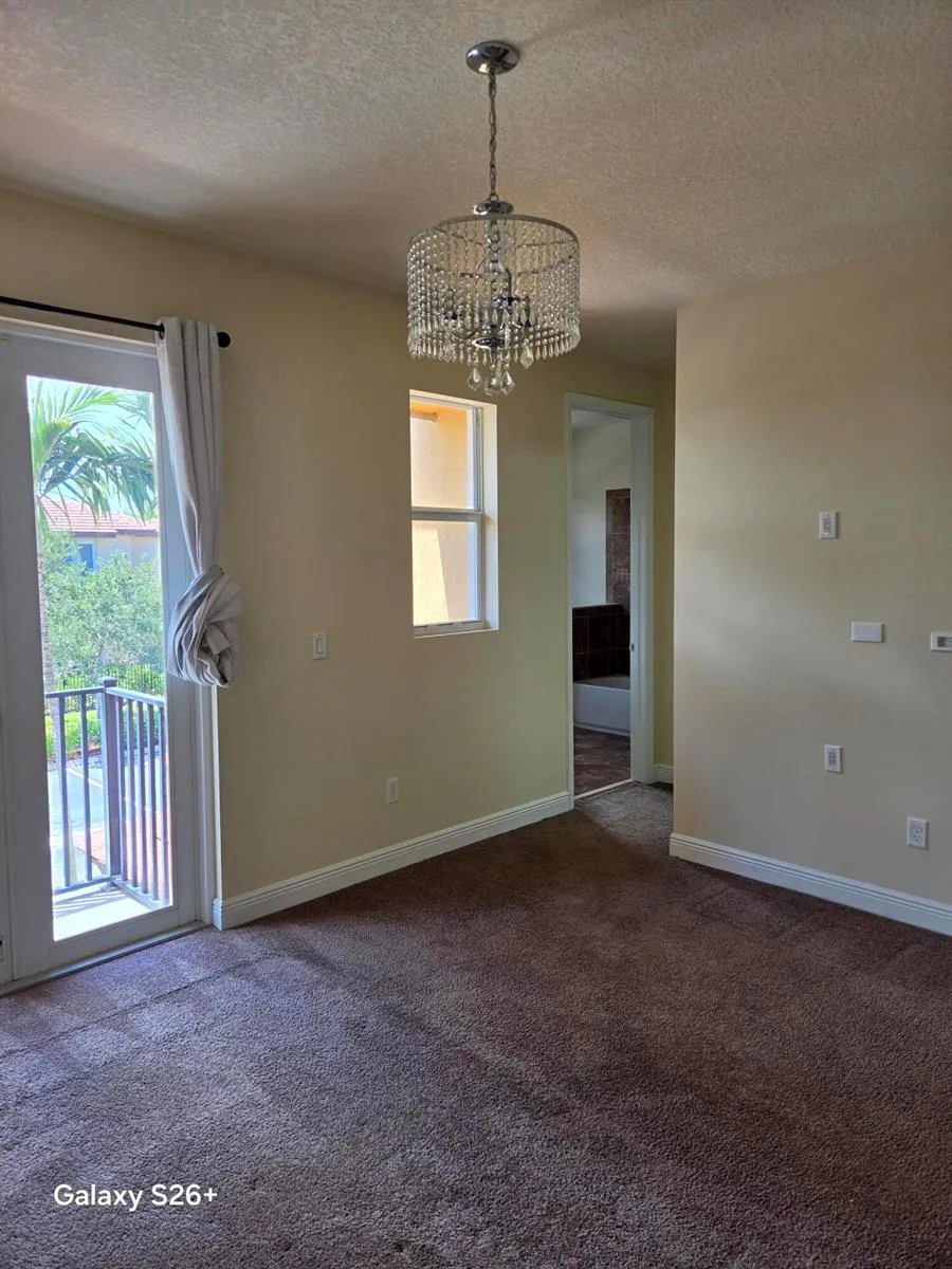 6994 Long Pine Circle Coconut Creek, FL 33073