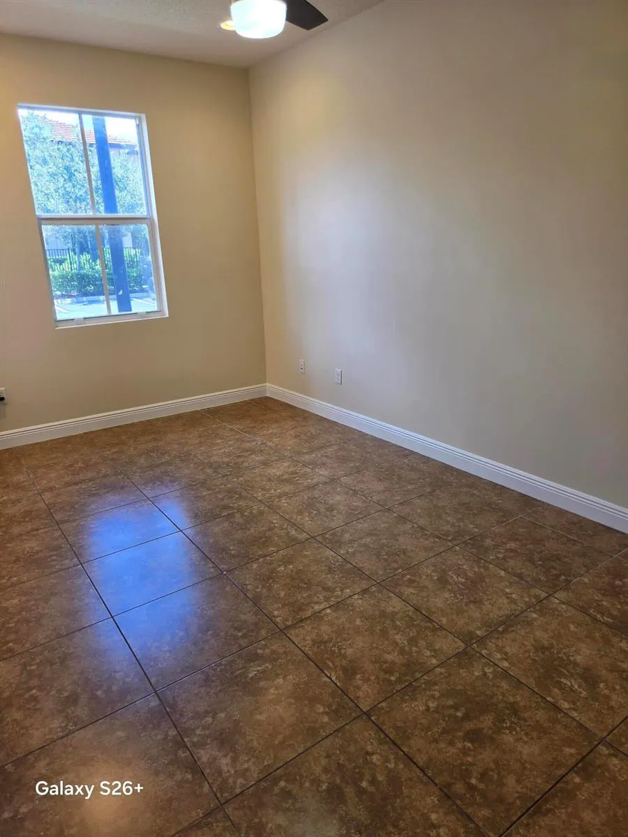6994 Long Pine Circle Coconut Creek, FL 33073
