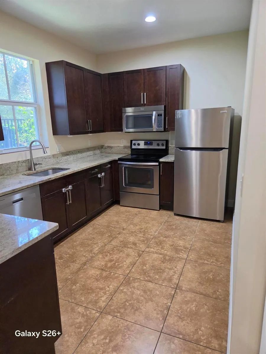 6994 Long Pine Circle Coconut Creek, FL 33073