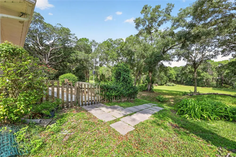 19647 SW 93RD PLACE Dunnellon, FL 34432