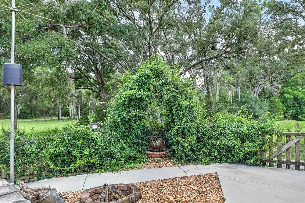 19647 SW 93RD PLACE Dunnellon, FL 34432