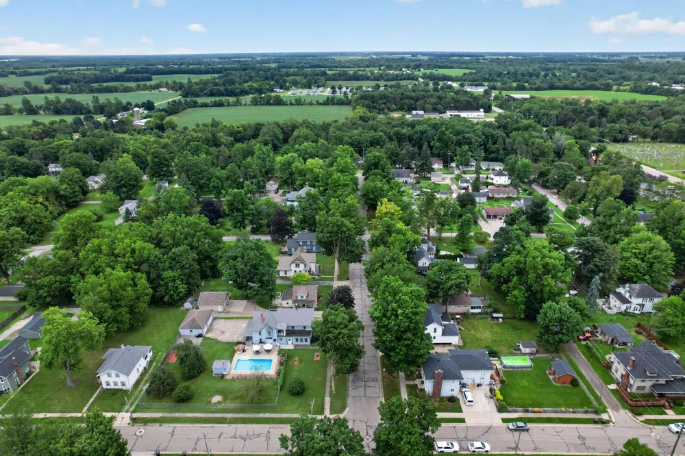 507 Grove Street Hudson City, MI 49247