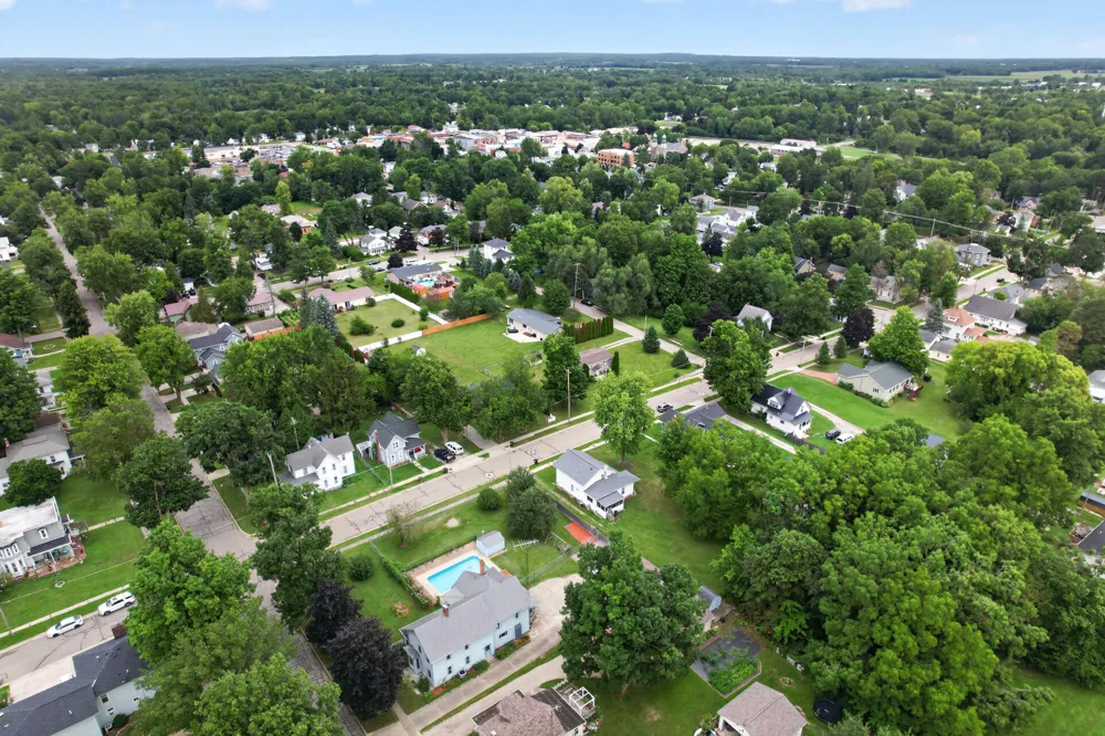 507 Grove Street Hudson City, MI 49247
