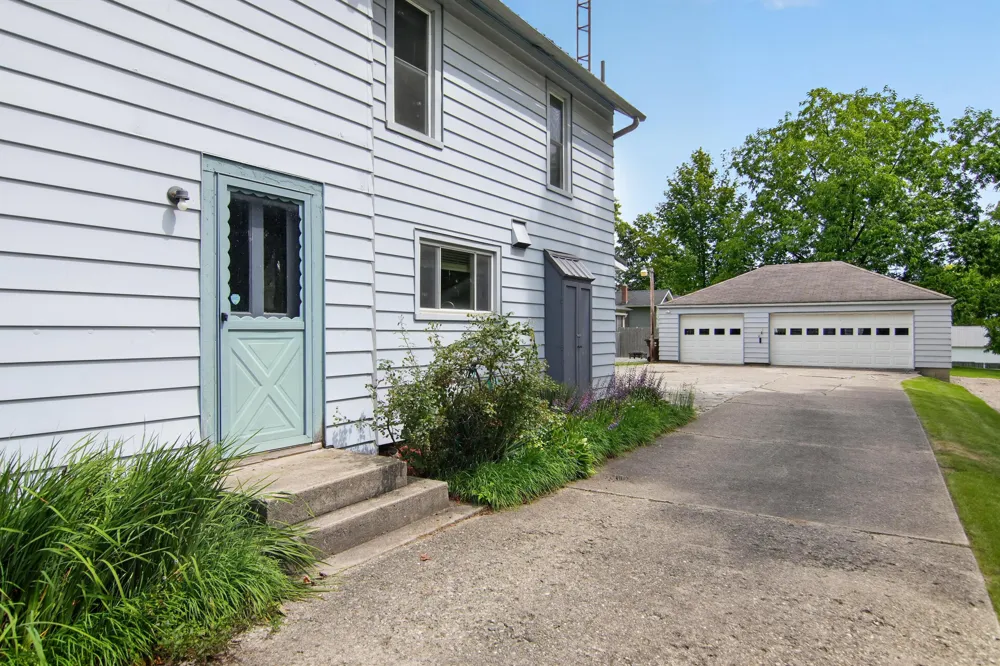 507 Grove Street Hudson City, MI 49247